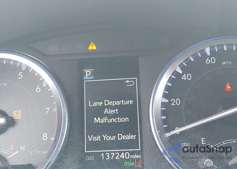 2018 Toyota Highlander Limited Platinum z USA, uszkodzony, nr VIN 5TDDZRFH0JS882603